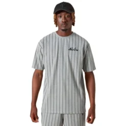 New Era Pinstripe Oversized Tee 9 New Era Pinstripe Oversized Tee -Nike Verkäufe 200012816 1 600x600