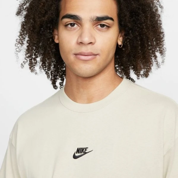Nike Sportswear Premium Tee 2 Nike Sportswear Premium Tee – Bild 2