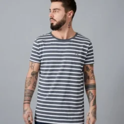 Distorted People Classic Grand Crew Neck T-Shirt 9 Distorted People Classic Grand Crew Neck T-Shirt -Nike Verkäufe Classic Grand Blue 2736 04 4 600x600