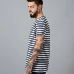 Distorted People Classic Grand Crew Neck T-Shirt 10 Distorted People Classic Grand Crew Neck T-Shirt -Nike Verkäufe Classic Grand Blue 2736 05 4 600x600